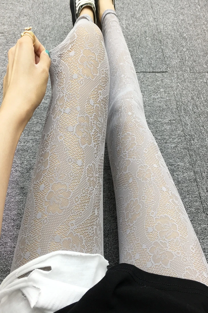 South Korea 2025 Lace Bottoms  - Street Fashion Look ulasan dan harga