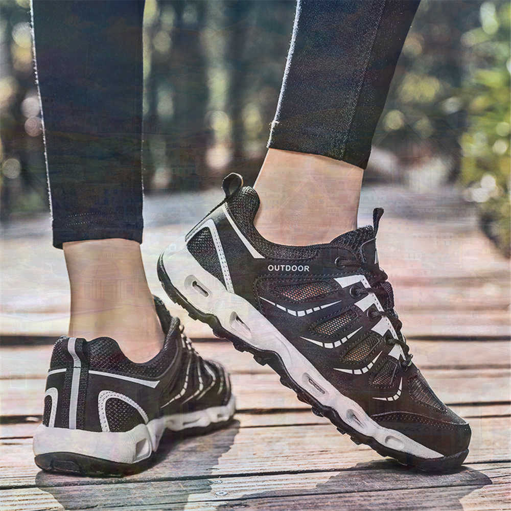 Sumer Round Tip Silver Sneaker - Street Fashion Outfit For Men ulasan dan harga