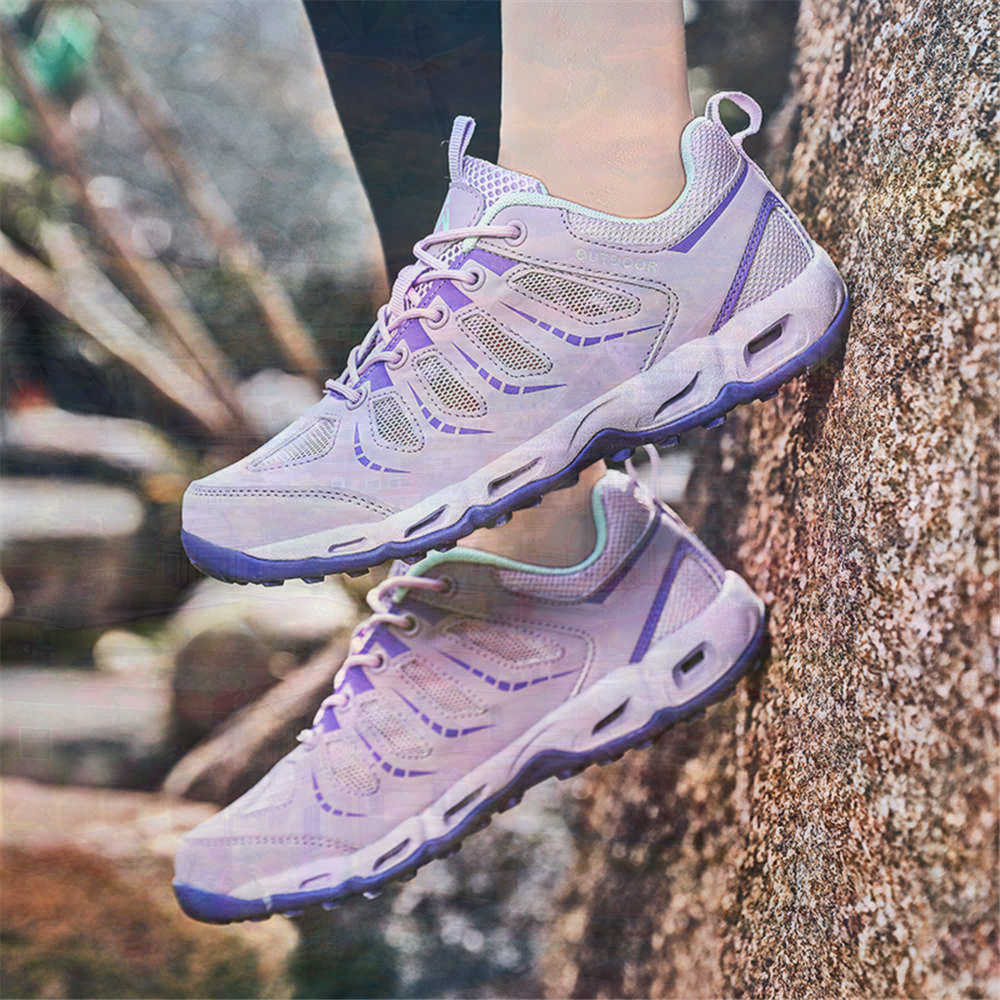 Sumer Round Tip Silver Sneaker - Street Fashion Outfit For Men ulasan dan harga