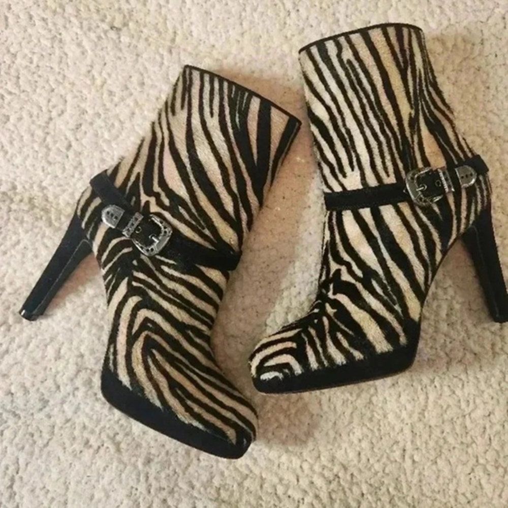 Zebra-Print Faux Fur Slim Stil - Street Fashion Look ulasan dan harga